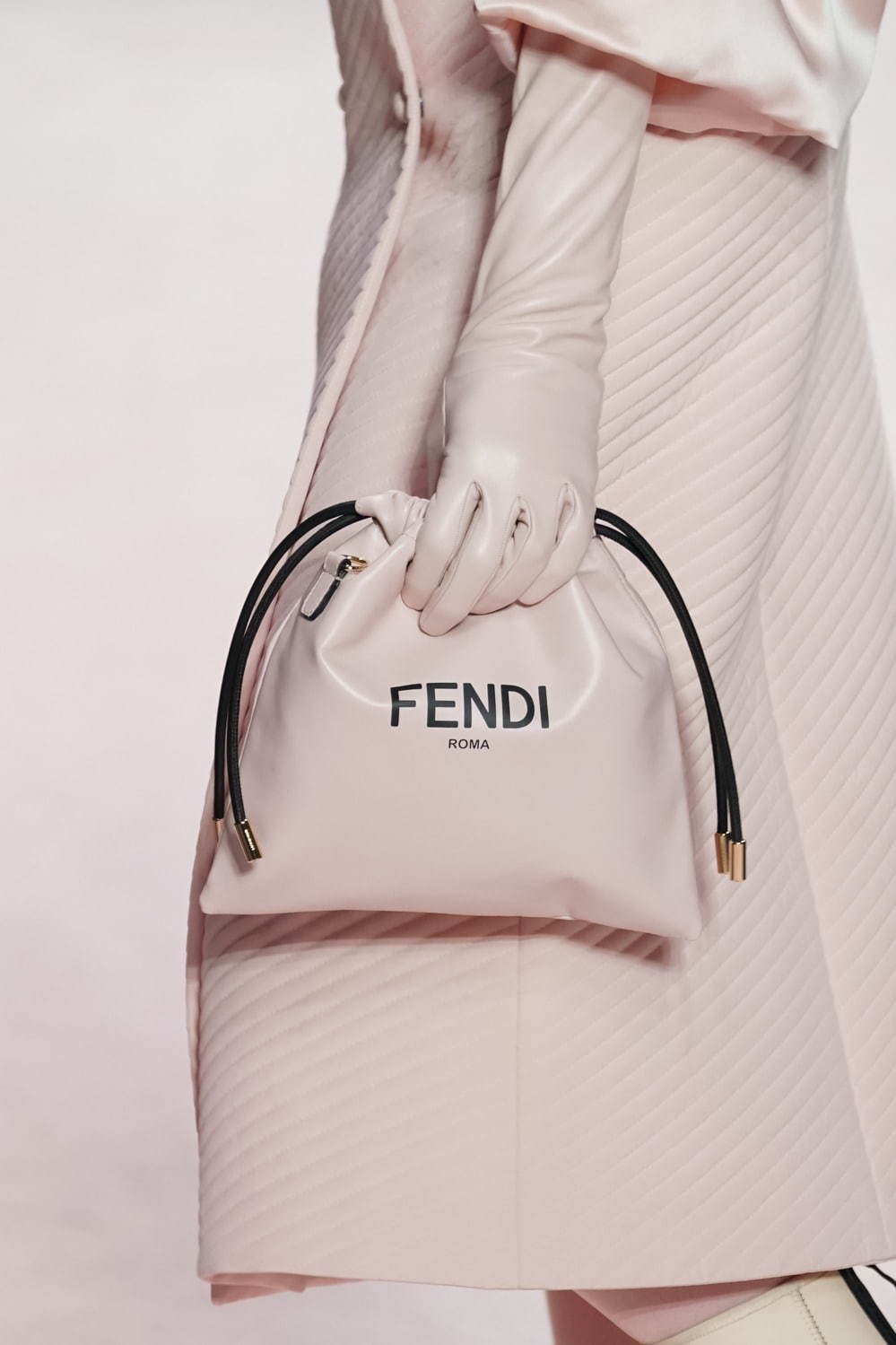 フェンディ(FENDI) 2020-21年秋冬ウィメンズコレクション  - 写真85