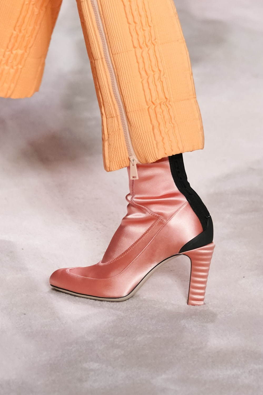 フェンディ(FENDI) 2020-21年秋冬ウィメンズコレクション  - 写真113