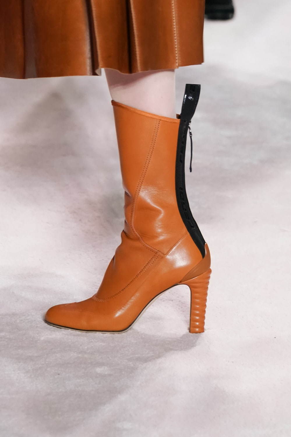 フェンディ(FENDI) 2020-21年秋冬ウィメンズコレクション  - 写真115