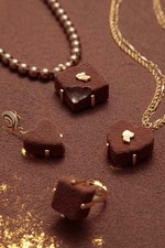 Q-pot.(キューポット)からバレンタインのアクセサリーと限定