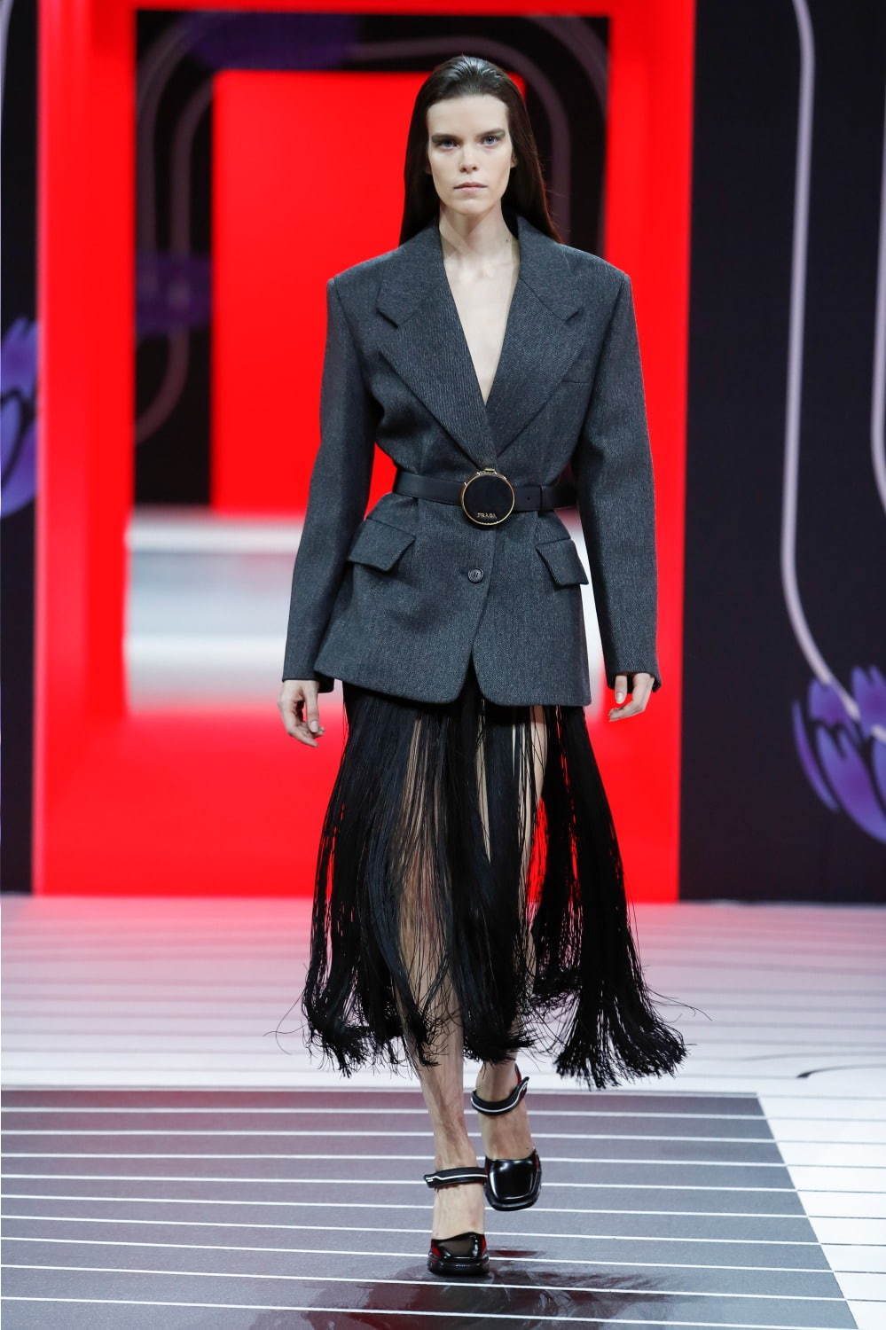 プラダ(PRADA) 2020-21年秋冬ウィメンズコレクション - ファッションプレス