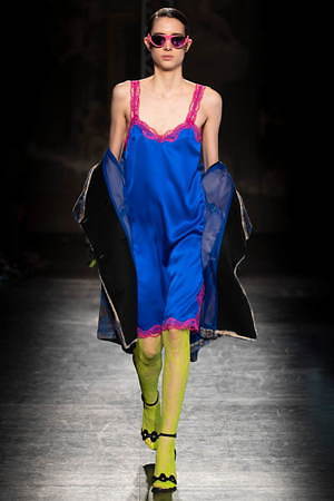 エミリオ・プッチ(EMILIO PUCCI) コシェ｜写真16