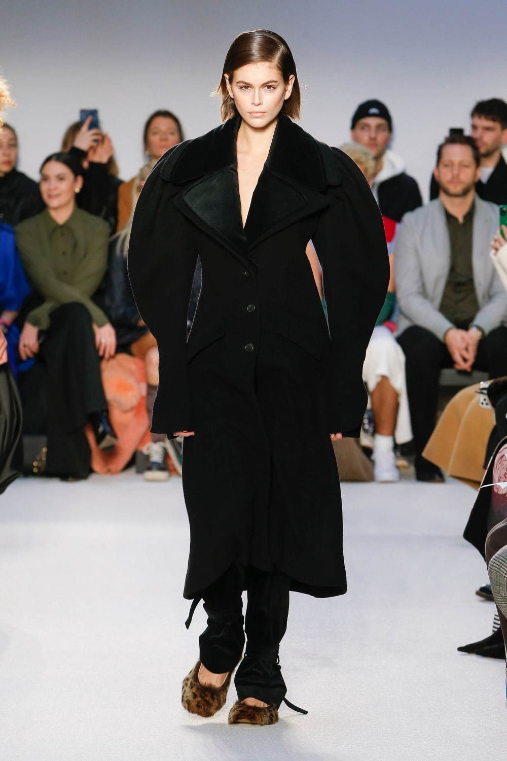 ジェイ ダブリュー アンダーソン Jw Anderson 21年秋冬ウィメンズコレクション ファッションプレス ジェイ ダブリュー アンダーソン Jw Anderson 21年秋冬ウィメンズコレクション ファッションプレス