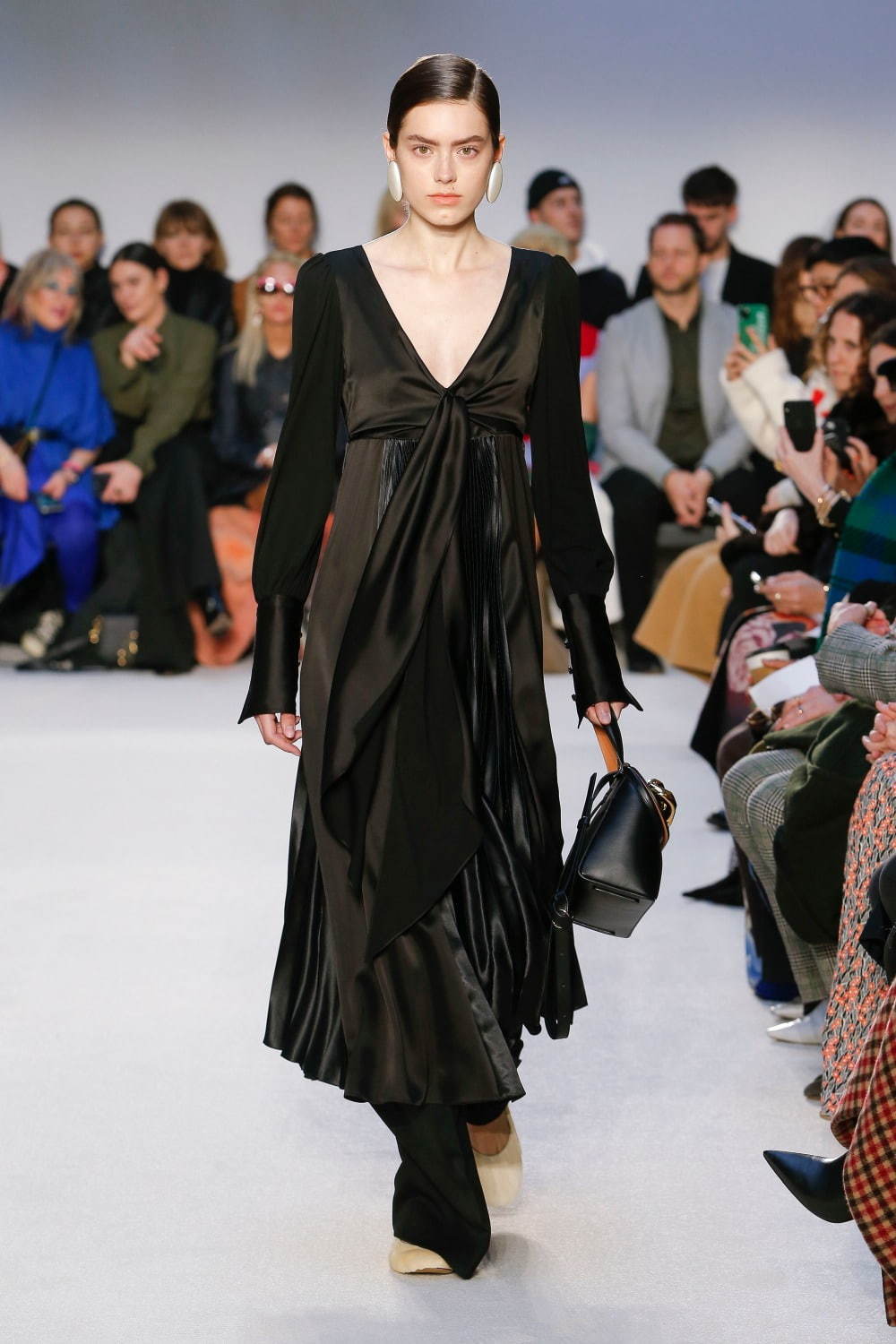 JW アンダーソン(JW Anderson) 2020-21年秋冬ウィメンズコレクション  - 写真4