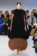 JW アンダーソン 2020年秋冬ウィメンズコレクション - ボリューム、有機的な躍動｜写真14