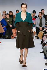 JW アンダーソン 2020年秋冬ウィメンズコレクション - ボリューム、有機的な躍動｜写真16