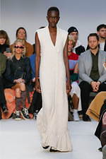 JW アンダーソン 2020年秋冬ウィメンズコレクション - ボリューム、有機的な躍動｜写真38