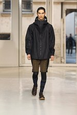 イッセイ ミヤケ メン 2013-14年秋冬コレクション - 飽くなき探求心が生み出したアーバン・モビリティ｜写真6