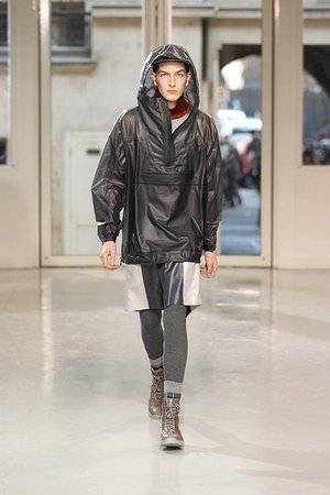 イッセイ ミヤケ メン 2013-14年秋冬コレクション - 飽くなき探求心が生み出したアーバン・モビリティ｜写真19