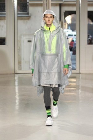 イッセイ ミヤケ メン 2013-14年秋冬コレクション - 飽くなき探求心が生み出したアーバン・モビリティ｜写真22