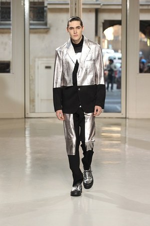 イッセイ ミヤケ メン 2013-14年秋冬コレクション - 飽くなき探求心が生み出したアーバン・モビリティ｜写真25