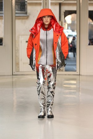 イッセイ ミヤケ メン 2013-14年秋冬コレクション - 飽くなき探求心が生み出したアーバン・モビリティ｜写真32