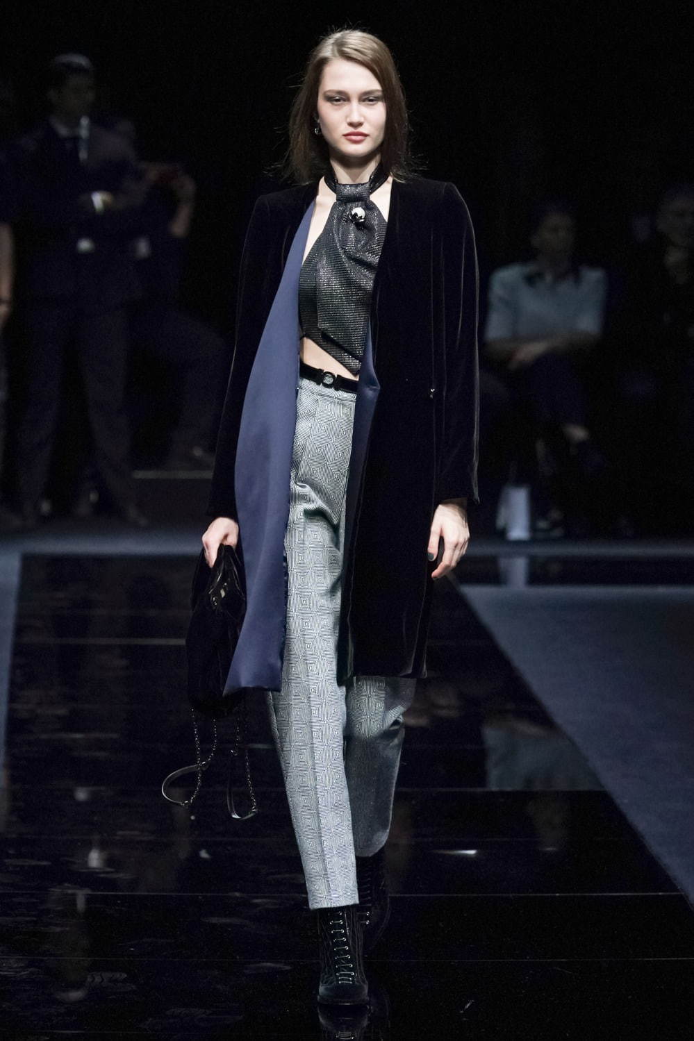 エンポリオ アルマーニ(EMPORIO ARMANI) 2020-21年秋冬ウィメンズコレクション シルエット - 写真36