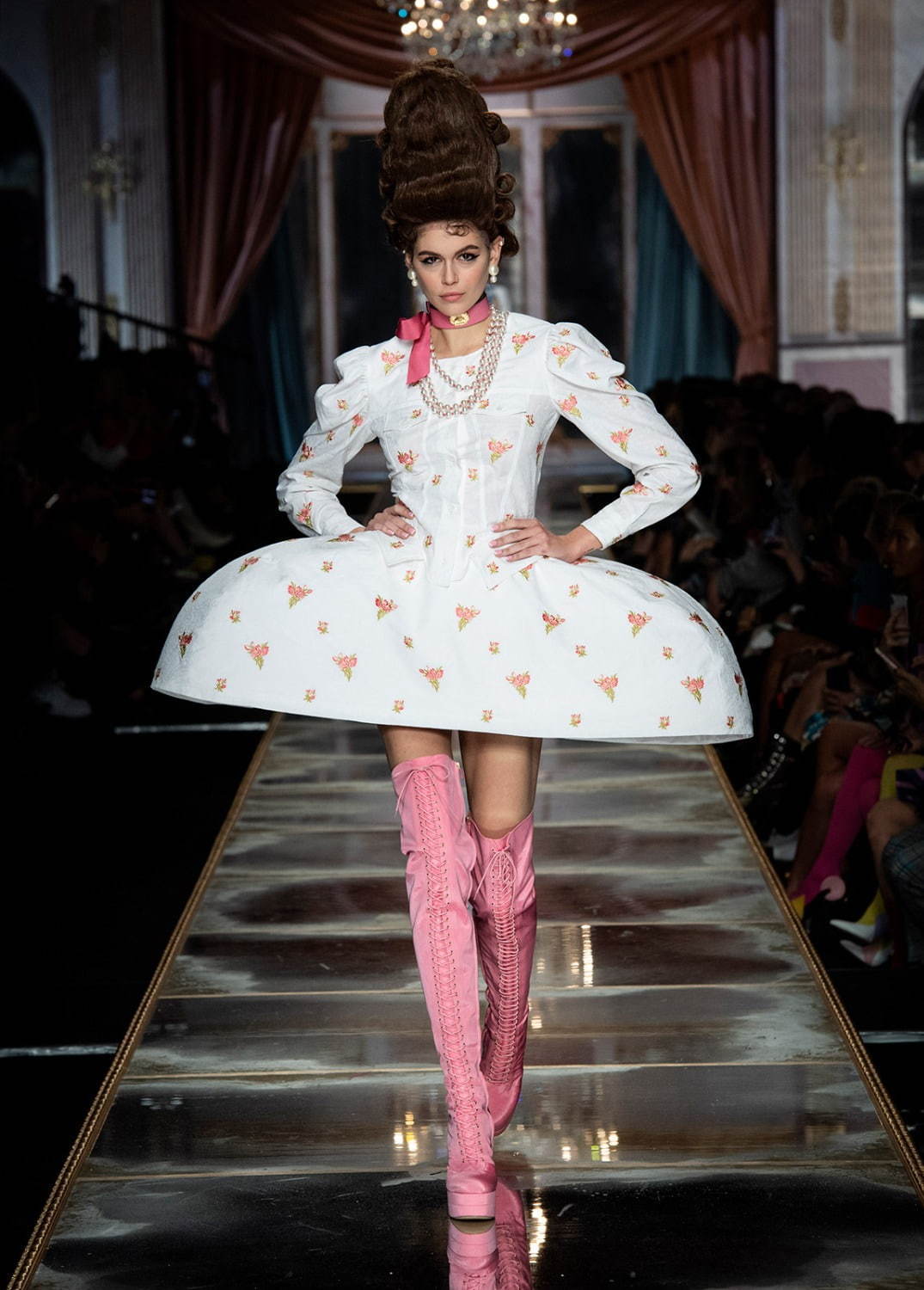 モスキーノ(MOSCHINO) 2020-21年秋冬ウィメンズコレクション  - 写真19