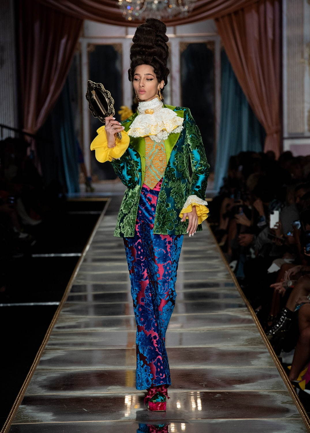 モスキーノ(MOSCHINO) 2020-21年秋冬ウィメンズコレクション  - 写真42