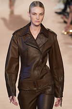 サルヴァトーレ フェラガモ 2020年秋冬コレクション - 女性らしさを探す旅｜写真12