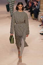 サルヴァトーレ フェラガモ 2020年秋冬コレクション - 女性らしさを探す旅｜写真16