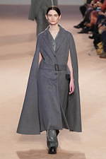 サルヴァトーレ フェラガモ 2020年秋冬コレクション - 女性らしさを探す旅｜写真21