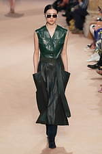 サルヴァトーレ フェラガモ 2020年秋冬コレクション - 女性らしさを探す旅｜写真25