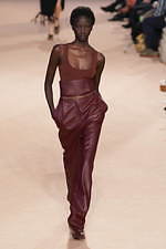 サルヴァトーレ フェラガモ 2020年秋冬コレクション - 女性らしさを探す旅｜写真44