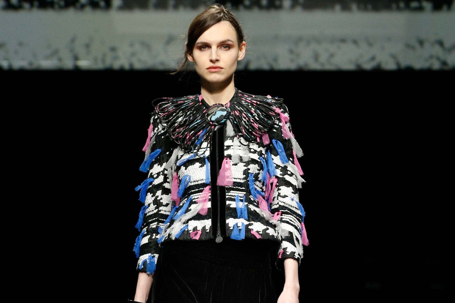 ジョルジオ アルマーニ 2020年秋冬ウィメンズコレクション - 漆黒のベルベットが引き出す美