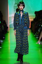 アナ スイ 2020年秋冬コレクション - ヴァンパイア、あるいは闇夜の底の花園｜写真31