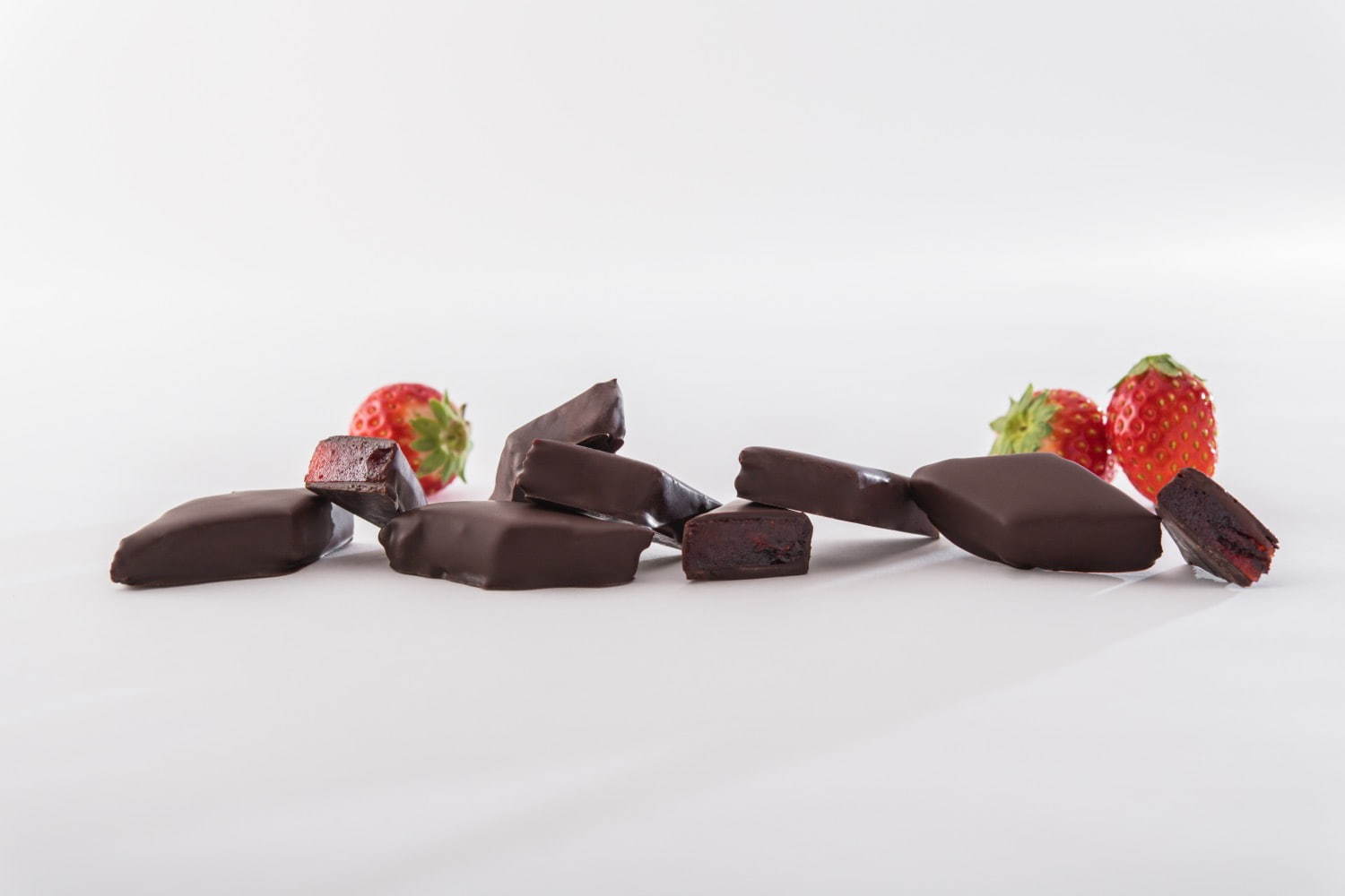 ピエール マルコリーニの春スイーツ、苺×チョコのアイスパフェや“あひる”型クッキーセット｜写真10