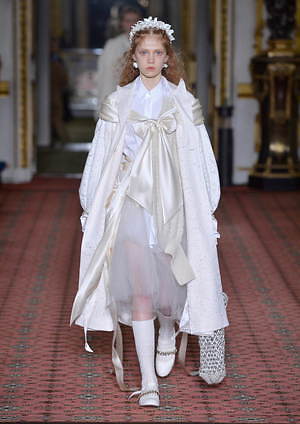 シモーネ ロシャ(SIMONE ROCHA) 2020-21年秋冬ウィメンズコレクション  - 写真1