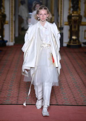シモーネ ロシャ(SIMONE ROCHA) 2020-21年秋冬ウィメンズコレクション  - 写真2