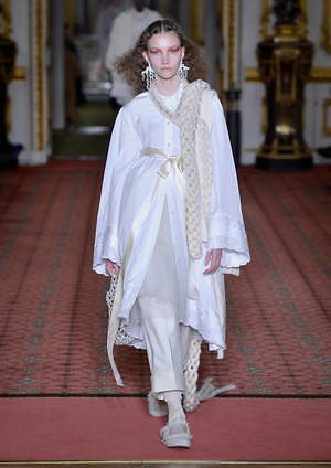 シモーネ ロシャ(SIMONE ROCHA) 2020-21年秋冬ウィメンズコレクション  - 写真3