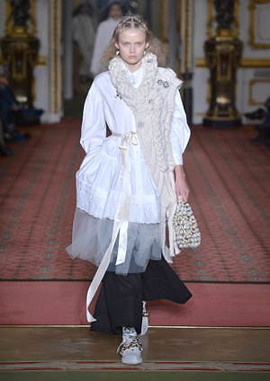 シモーネ ロシャ(SIMONE ROCHA) 2020-21年秋冬ウィメンズコレクション  - 写真5