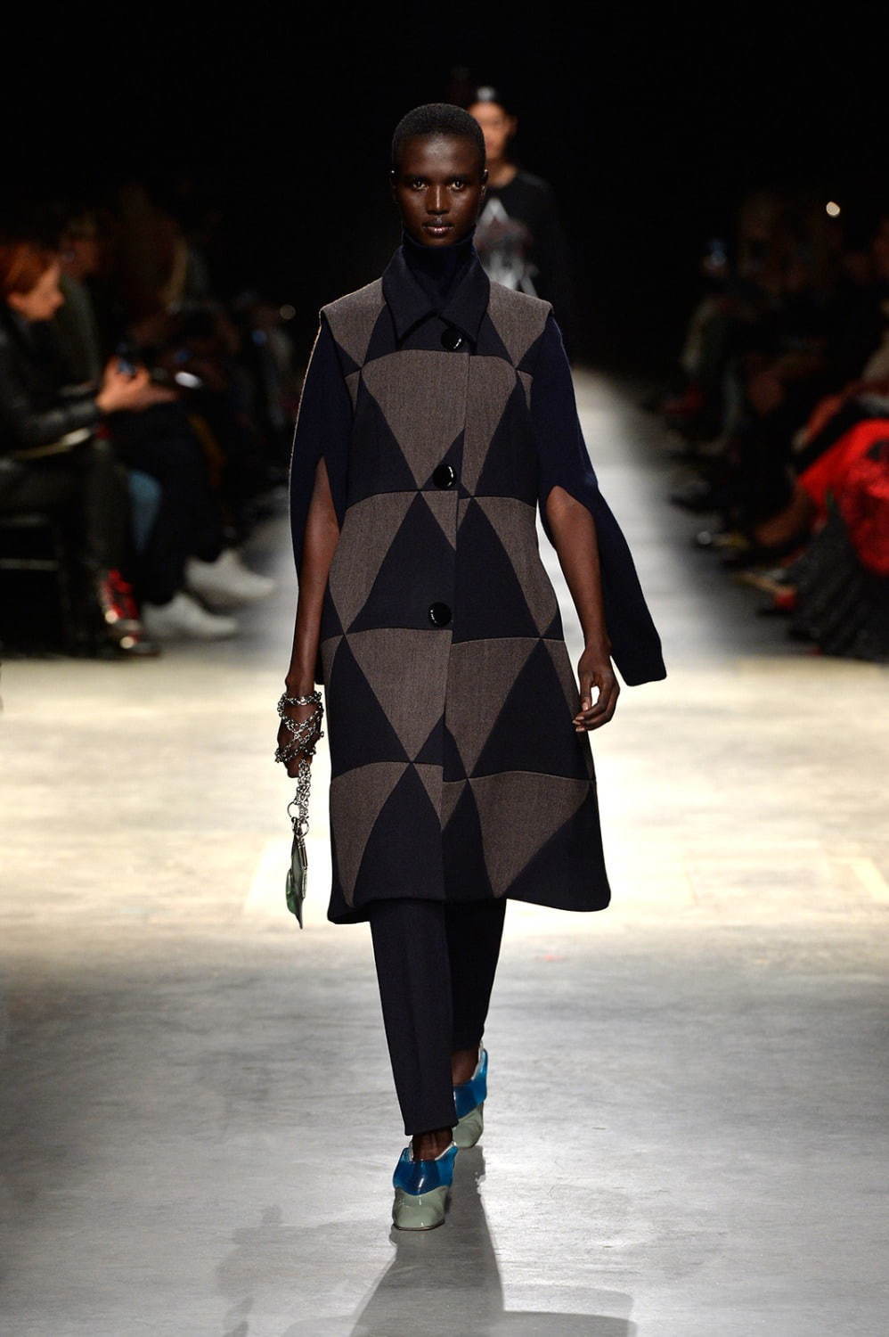 クリストファー ケイン 2020-21年秋冬｜ ケープ