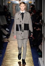 ヴァレンティノ2013-14年秋冬メンズコレクション 絶妙なバランス感覚でベーシックを問い直す｜写真9