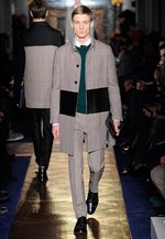 ヴァレンティノ2013-14年秋冬メンズコレクション 絶妙なバランス感覚でベーシックを問い直す｜写真24
