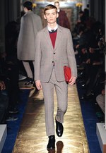 ヴァレンティノ2013-14年秋冬メンズコレクション 絶妙なバランス感覚でベーシックを問い直す｜写真27