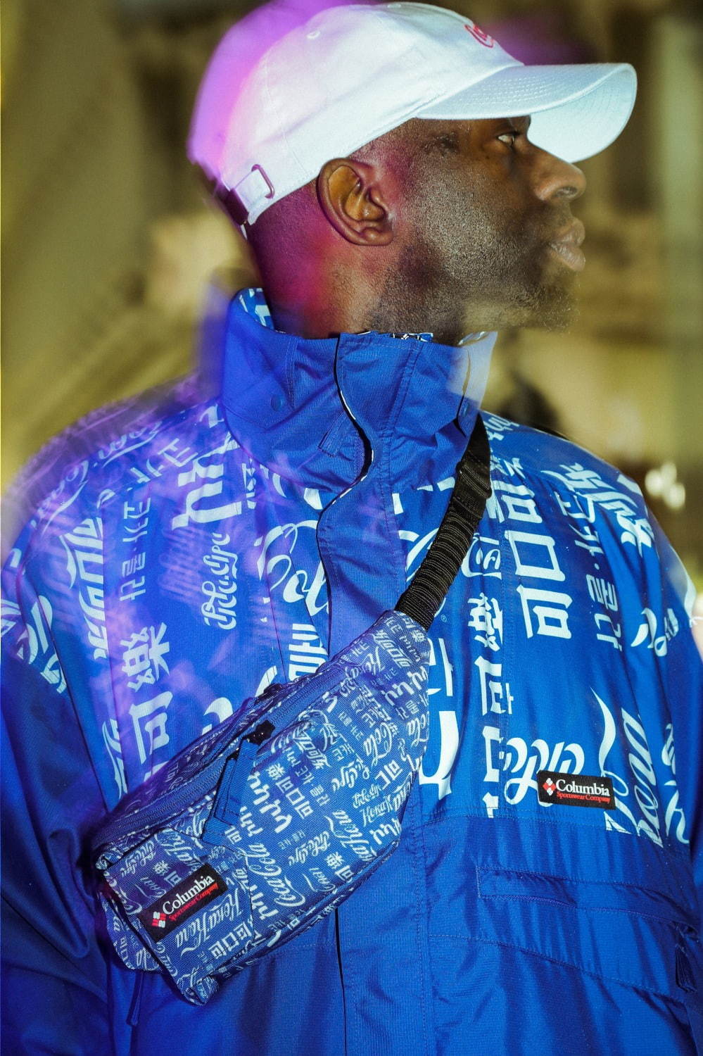 アトモス×コカ・コーラ×コロンビア、世界の言語で表現されたコカ・コーラロゴプリントのジャケットなど｜写真48