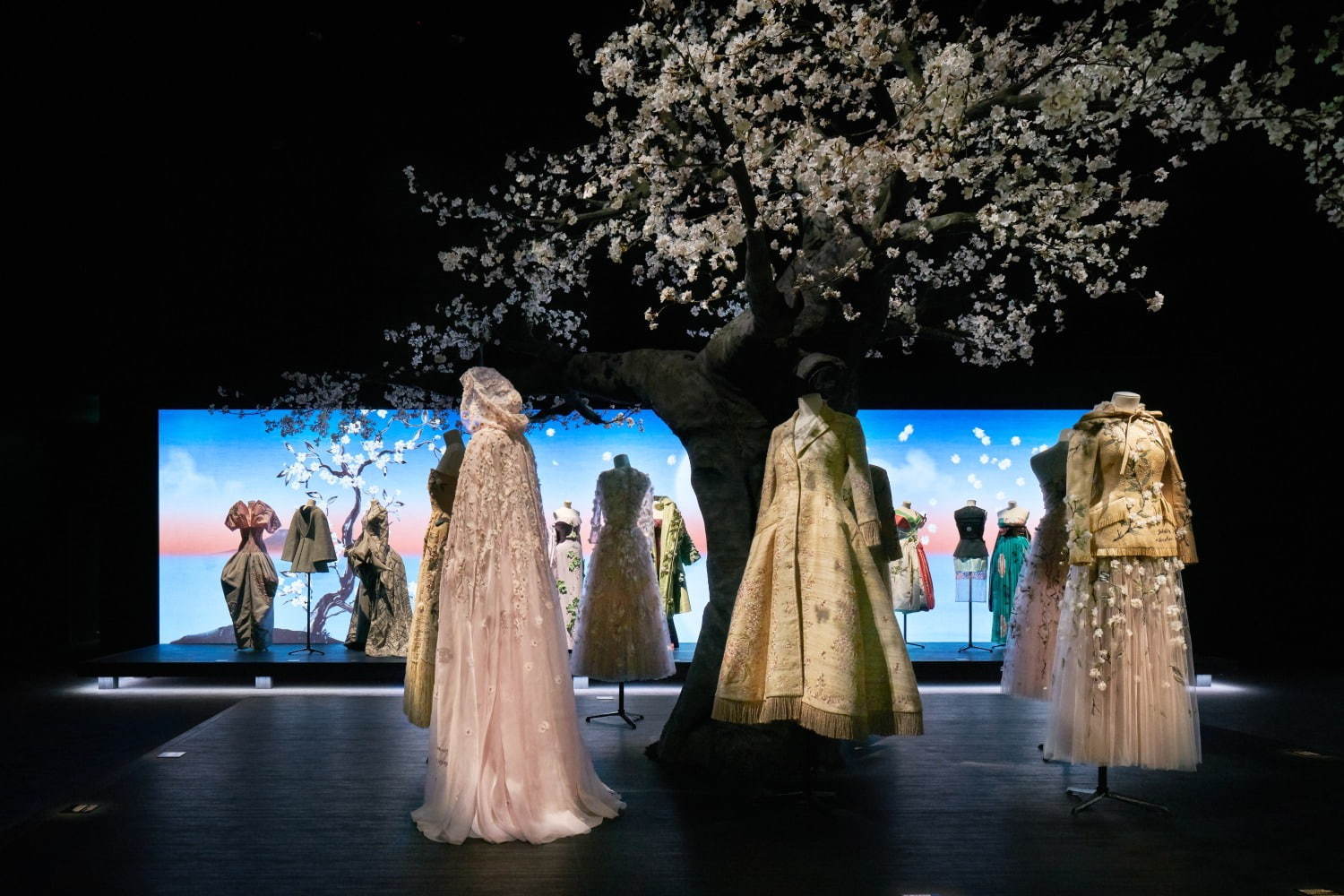 ディオール(DIOR) ディオール、パリから日本へ｜写真32