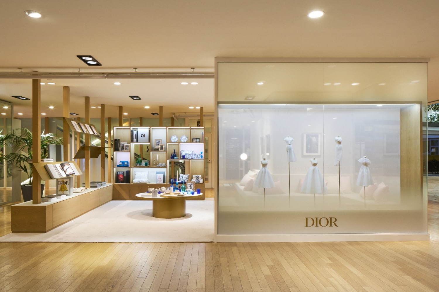 ディオール(DIOR) ディオール、パリから日本へ｜写真66