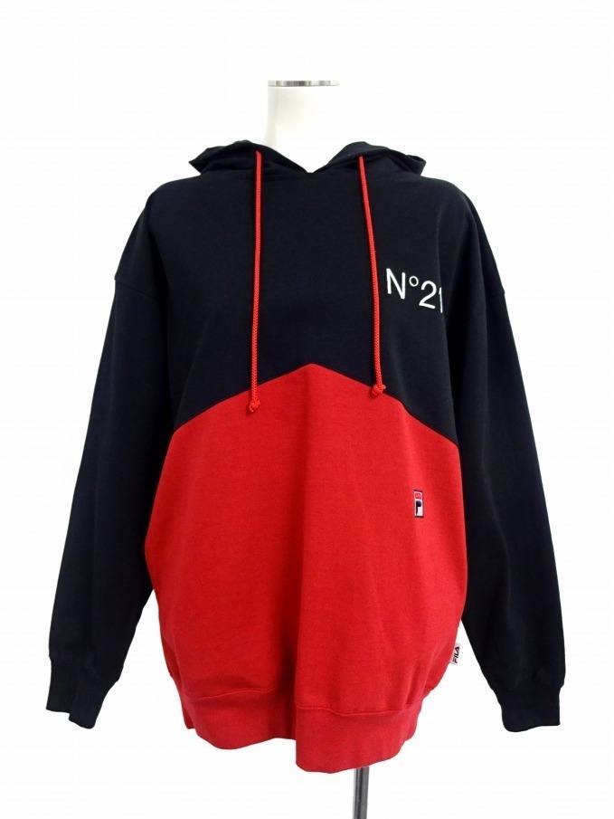 N21×フィラの日本限定アイテム - ジェンダーレス＆スポーティーなパーカやTシャツ、スニーカーも｜写真24