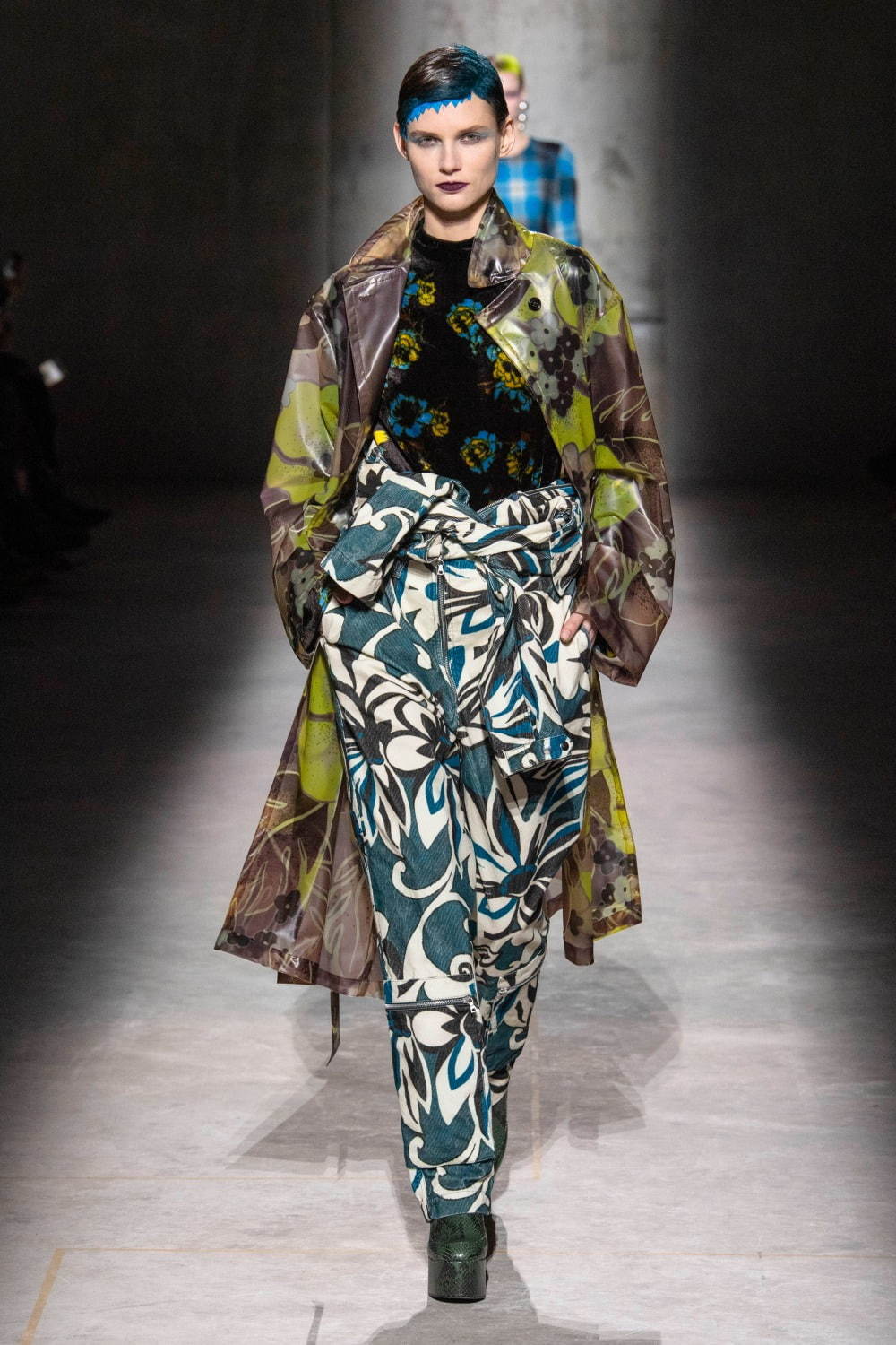 ドリス ヴァン ノッテン(DRIES VAN NOTEN) 2020-21年秋冬ウィメンズコレクション  - 写真12