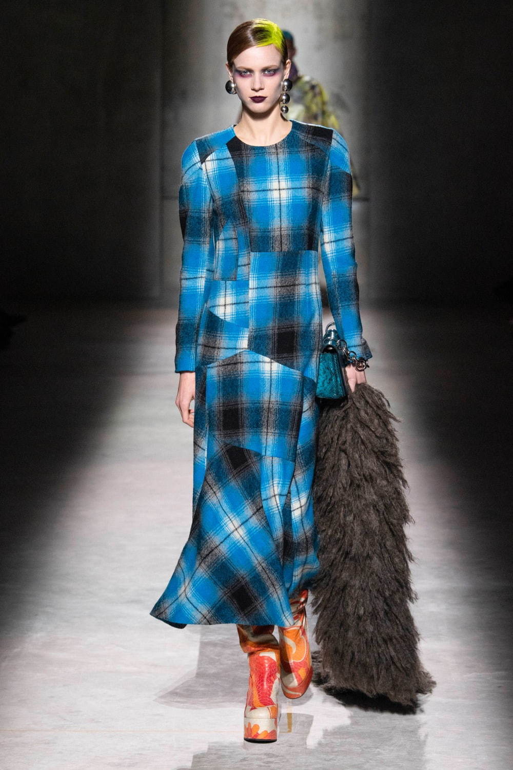 ドリス ヴァン ノッテン(DRIES VAN NOTEN) 2020-21年秋冬ウィメンズコレクション  - 写真13