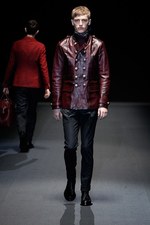 グッチ 2013-14年秋冬メンズコレクション - フォーマルとインフォーマルを自由にミックス｜写真16
