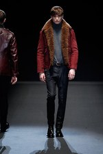 グッチ 2013-14年秋冬メンズコレクション - フォーマルとインフォーマルを自由にミックス｜写真17