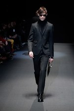 グッチ 2013-14年秋冬メンズコレクション - フォーマルとインフォーマルを自由にミックス｜写真19