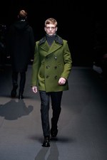 グッチ 2013-14年秋冬メンズコレクション - フォーマルとインフォーマルを自由にミックス｜写真27