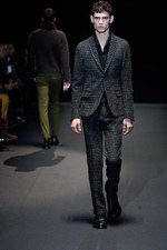 グッチ 2013-14年秋冬メンズコレクション - フォーマルとインフォーマルを自由にミックス｜写真30