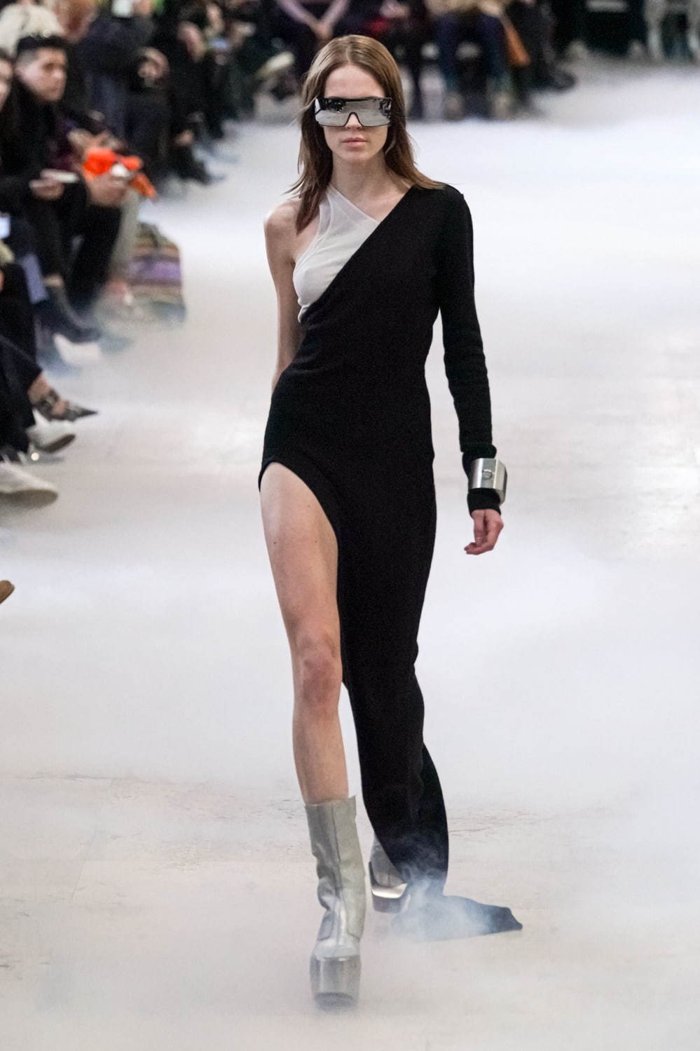 リック・オウエンス(Rick Owens) 2020-21年秋冬ウィメンズコレクション シルエット - 写真3