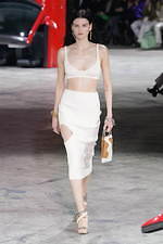 オフ-ホワイト 2020年秋冬コレクション  - ストリート×ドレスの解を求めよ｜写真21