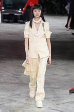 オフ-ホワイト 2020年秋冬コレクション  - ストリート×ドレスの解を求めよ｜写真25