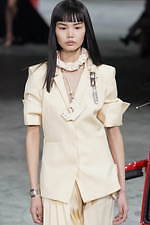 オフ-ホワイト 2020年秋冬コレクション  - ストリート×ドレスの解を求めよ｜写真26